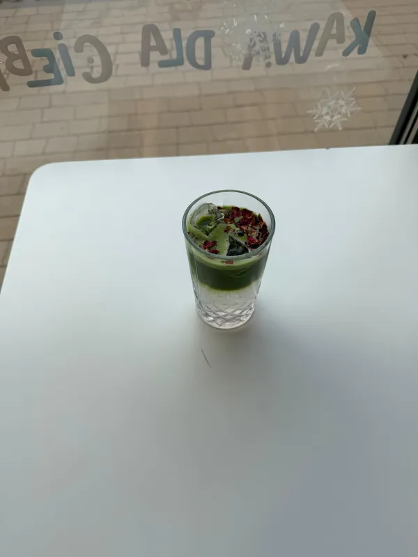 Rose Sparkling Matcha — Barista i Bambino Gdańsk